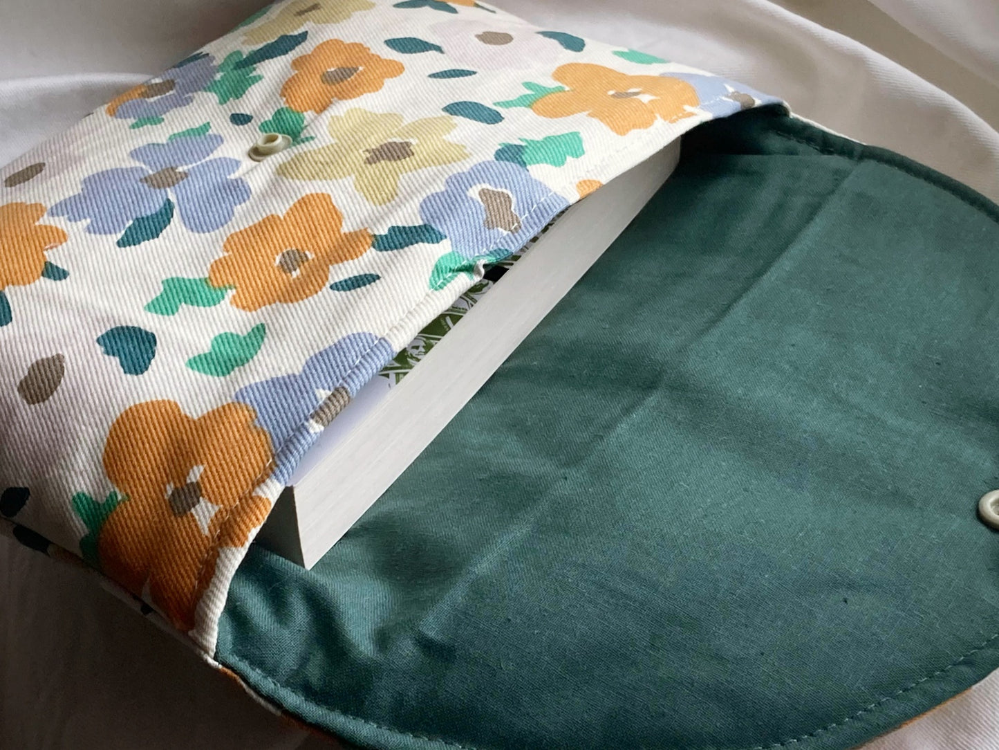 Pochette à livre (format poche) // LOLLY