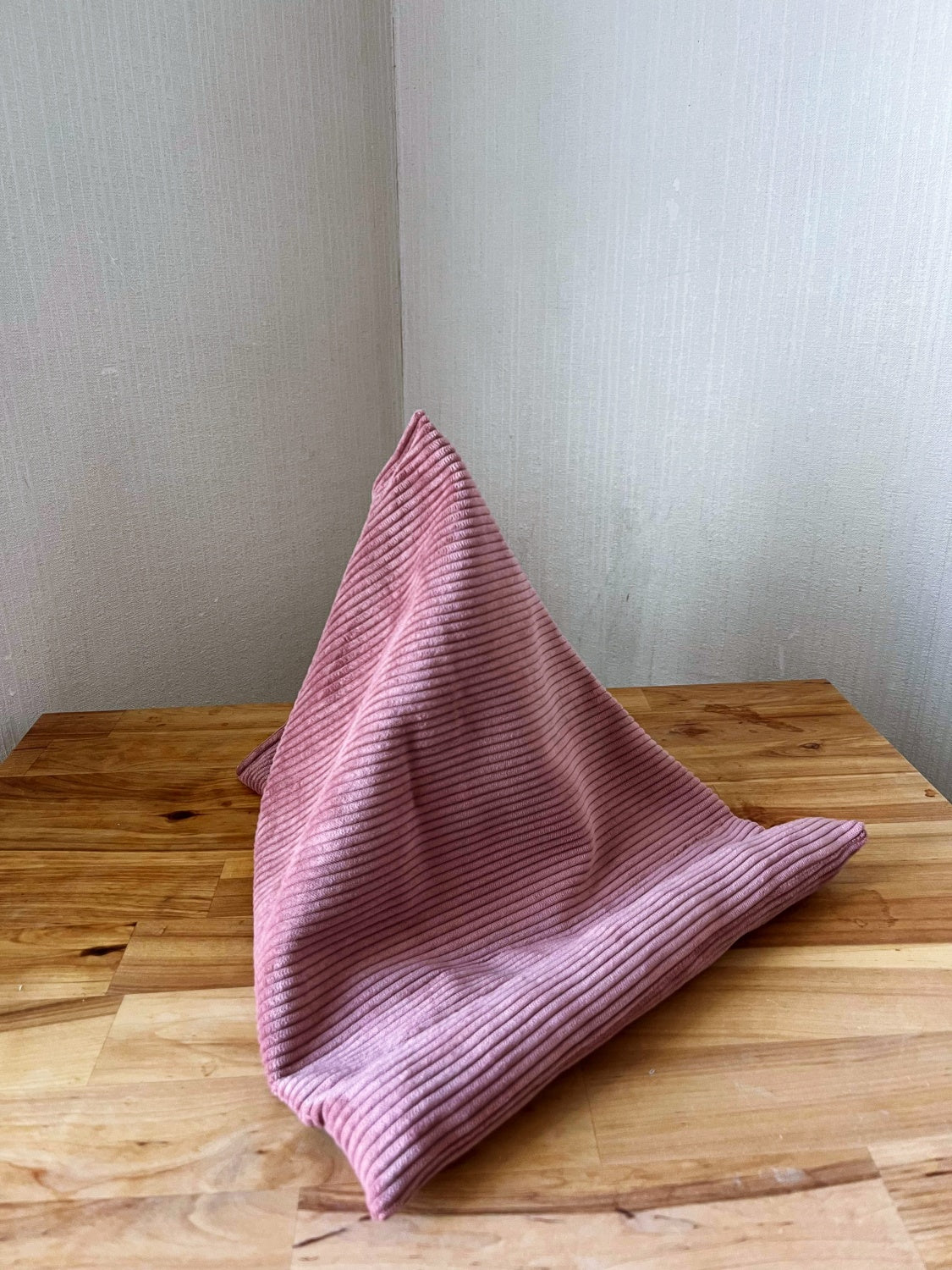 Coussin (Berlingot) de lecture en velours