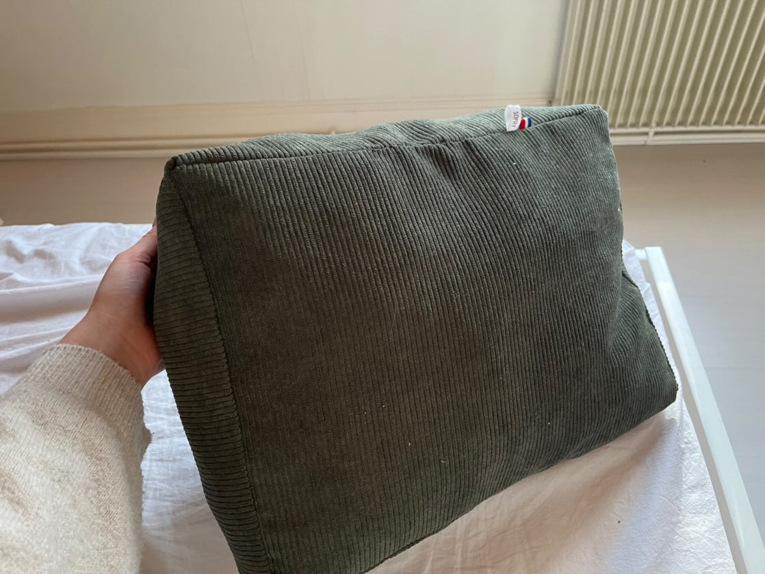 Coussin de lecture // VELVET