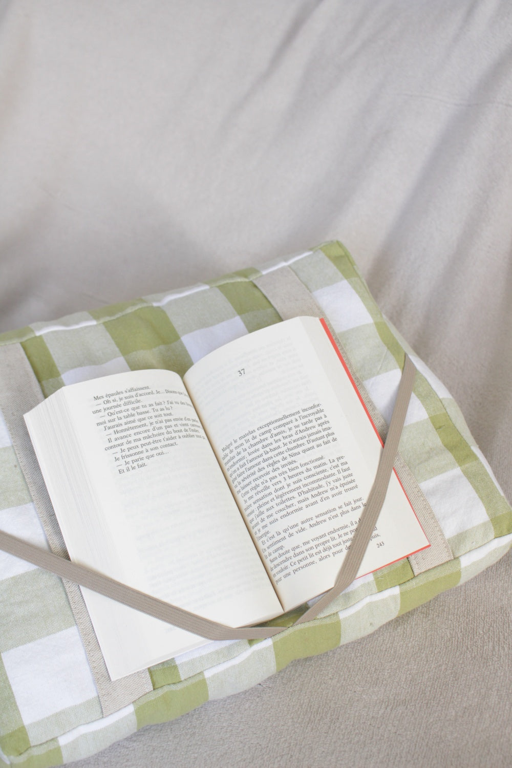 Coussin de lecture // HERBIER