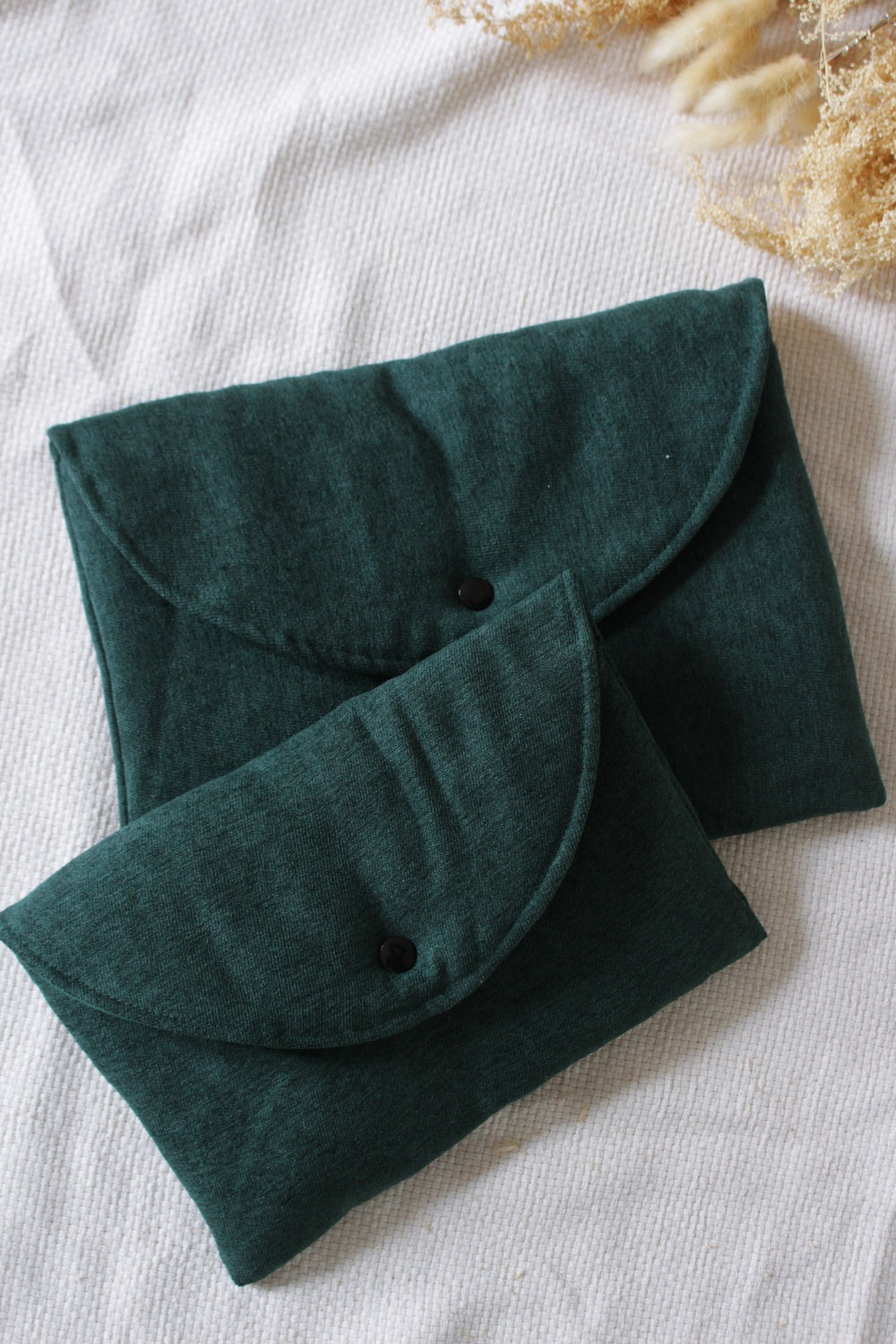 Pochette à livre (Poche ou broché) // HERNEST