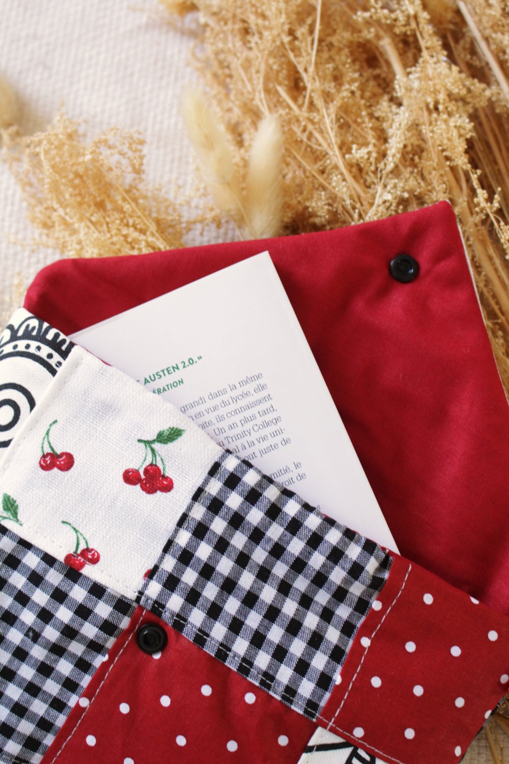 Pochette à livres (format poche) PATCHWORK // SPRING 2025
