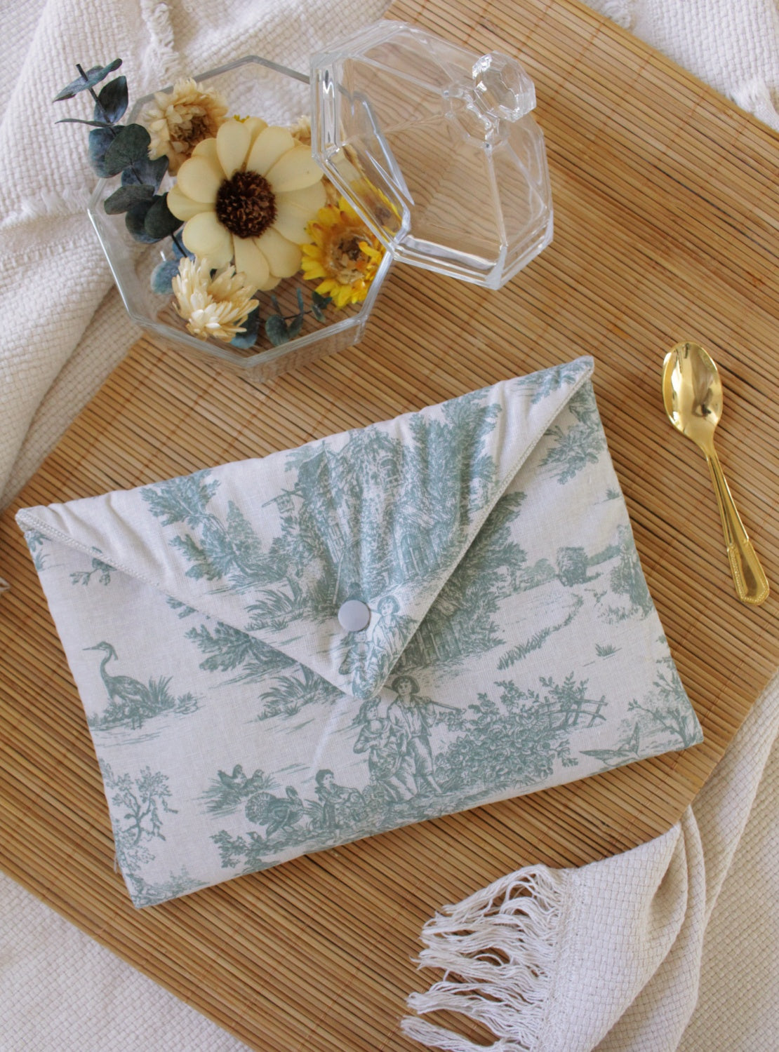 Pochette à livres (Poche ou broché) // L'ELEGANCE