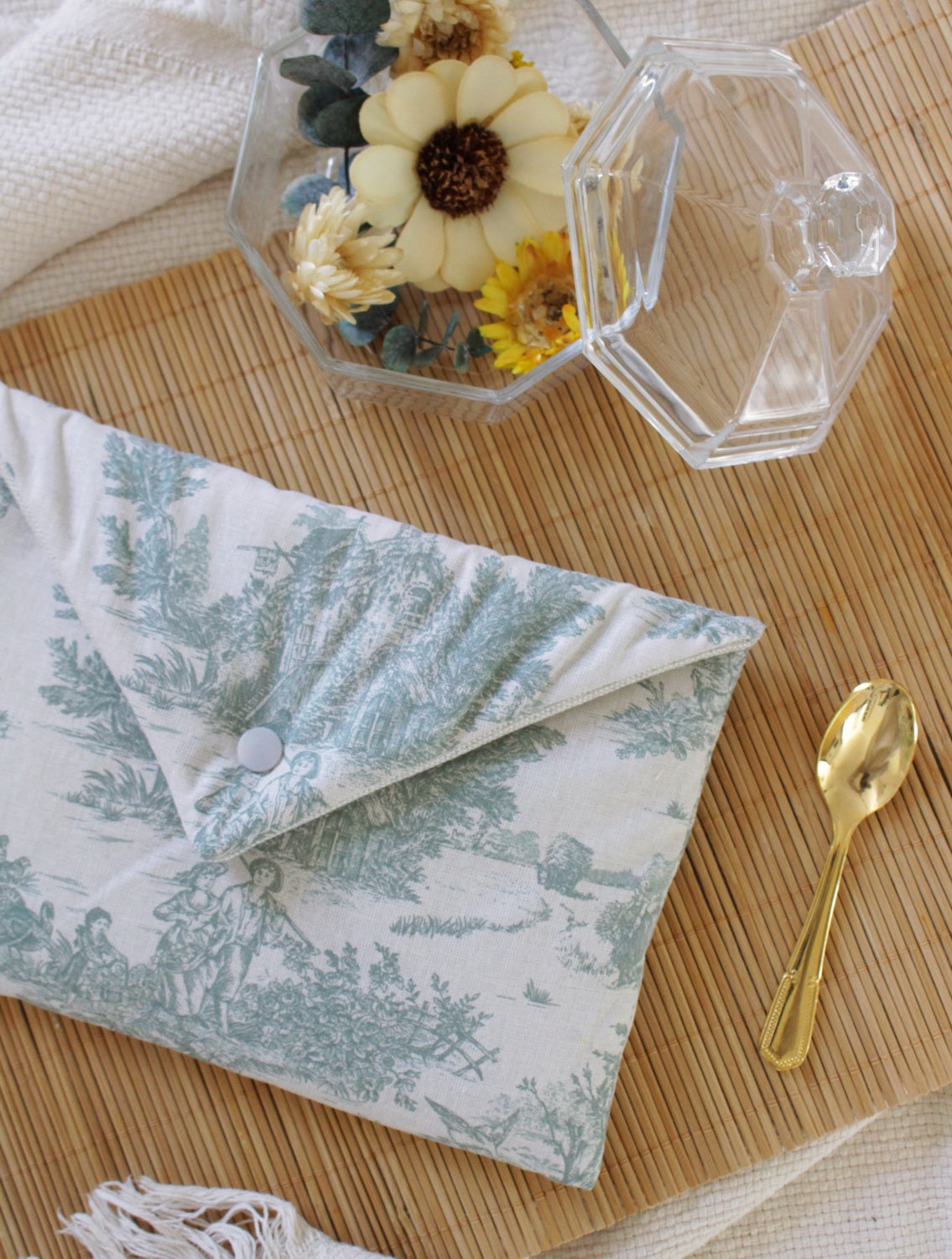 Pochette à livres (Poche ou broché) // L'ELEGANCE