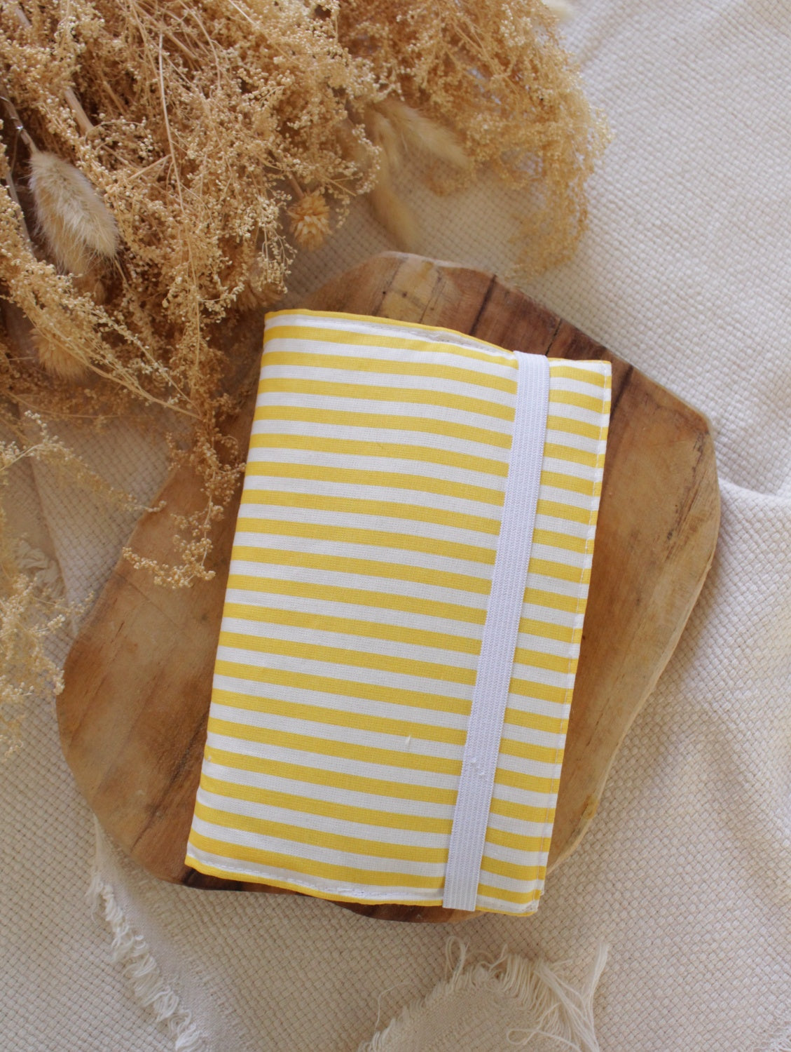 Couvres-livres format poche // CHLOE
