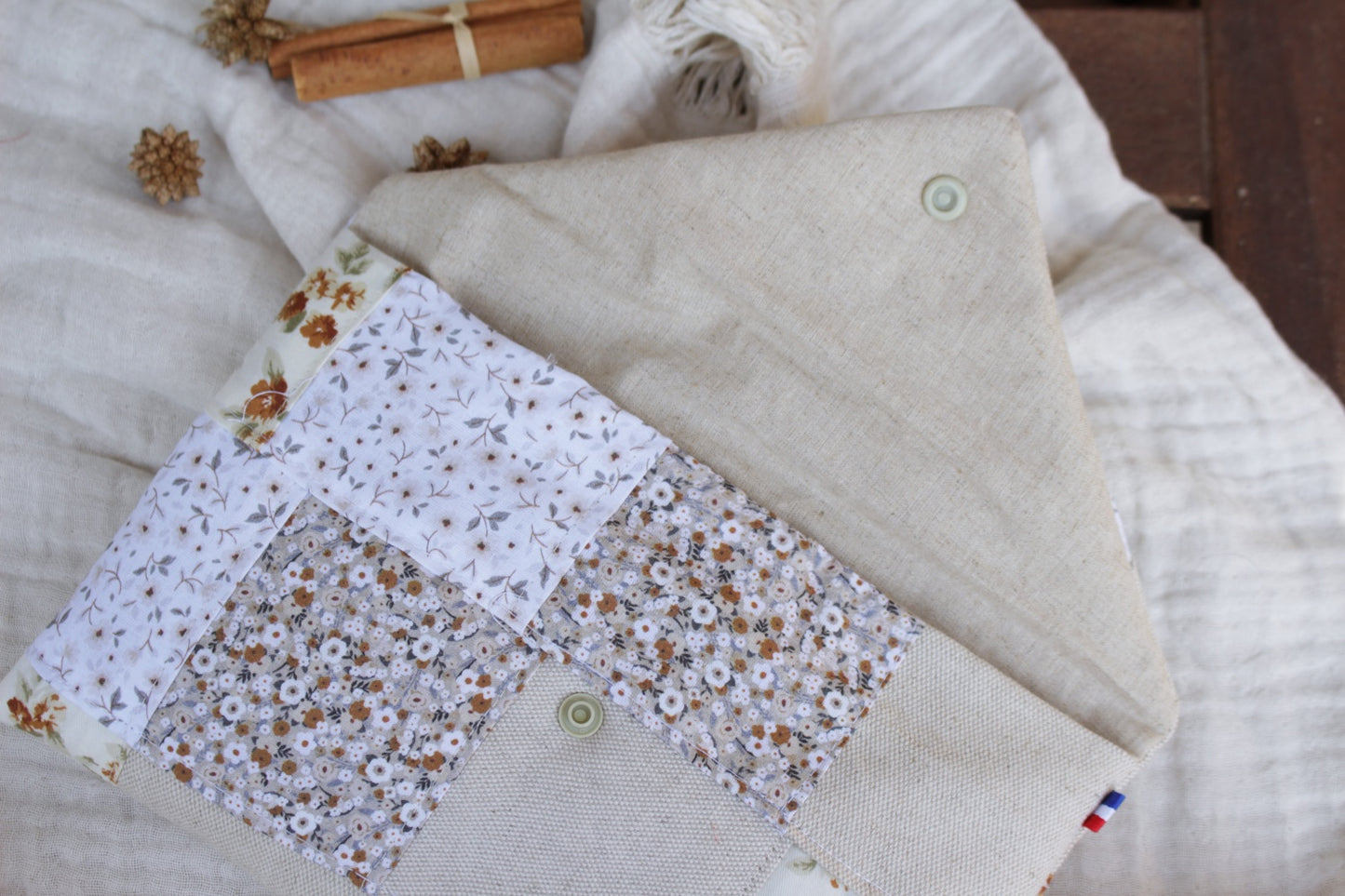 Pochette à livres (format poche) PATCHWORK // AUTUMN 2025