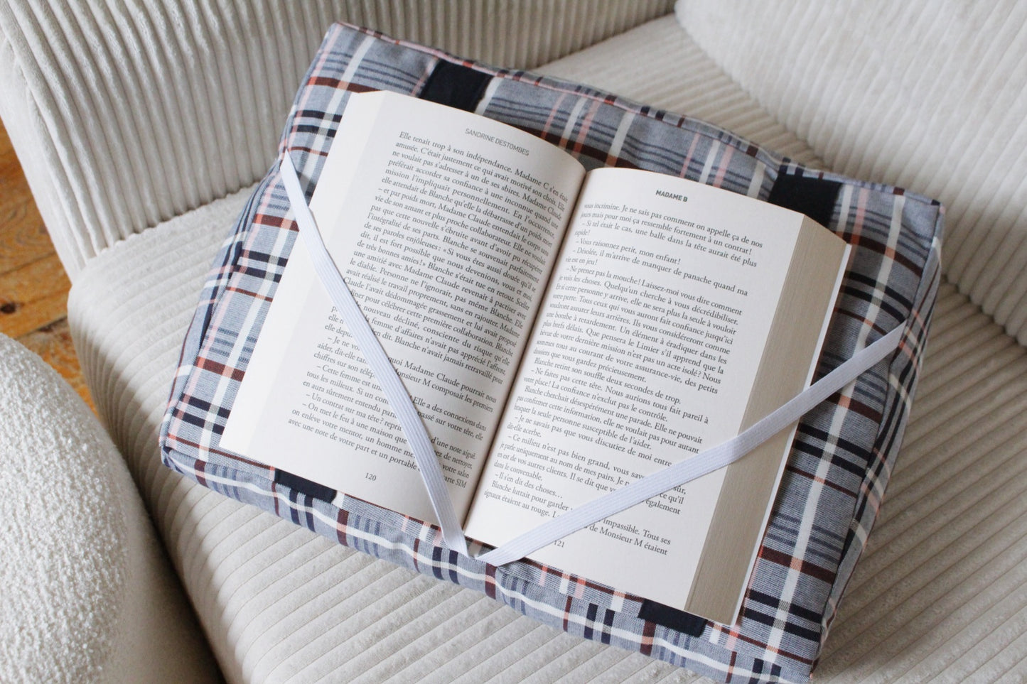 Coussin de lecture // BOBBI