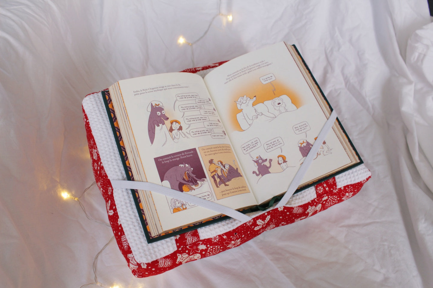 Coussin de lecture // RED HORSE