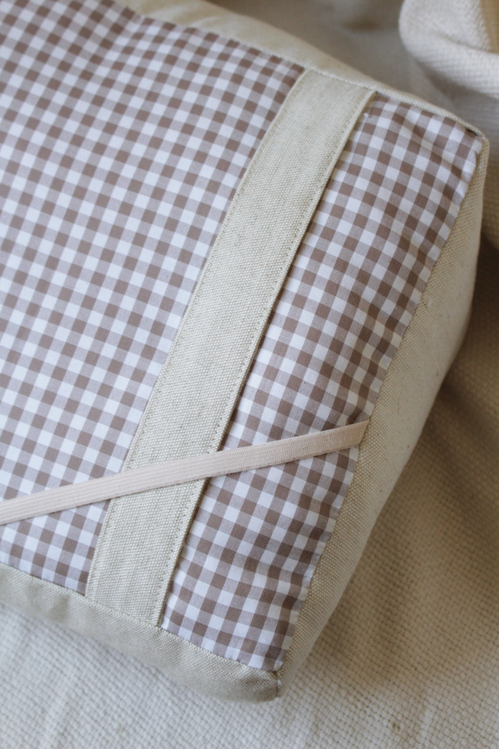 Coussin de lecture // HONOREE