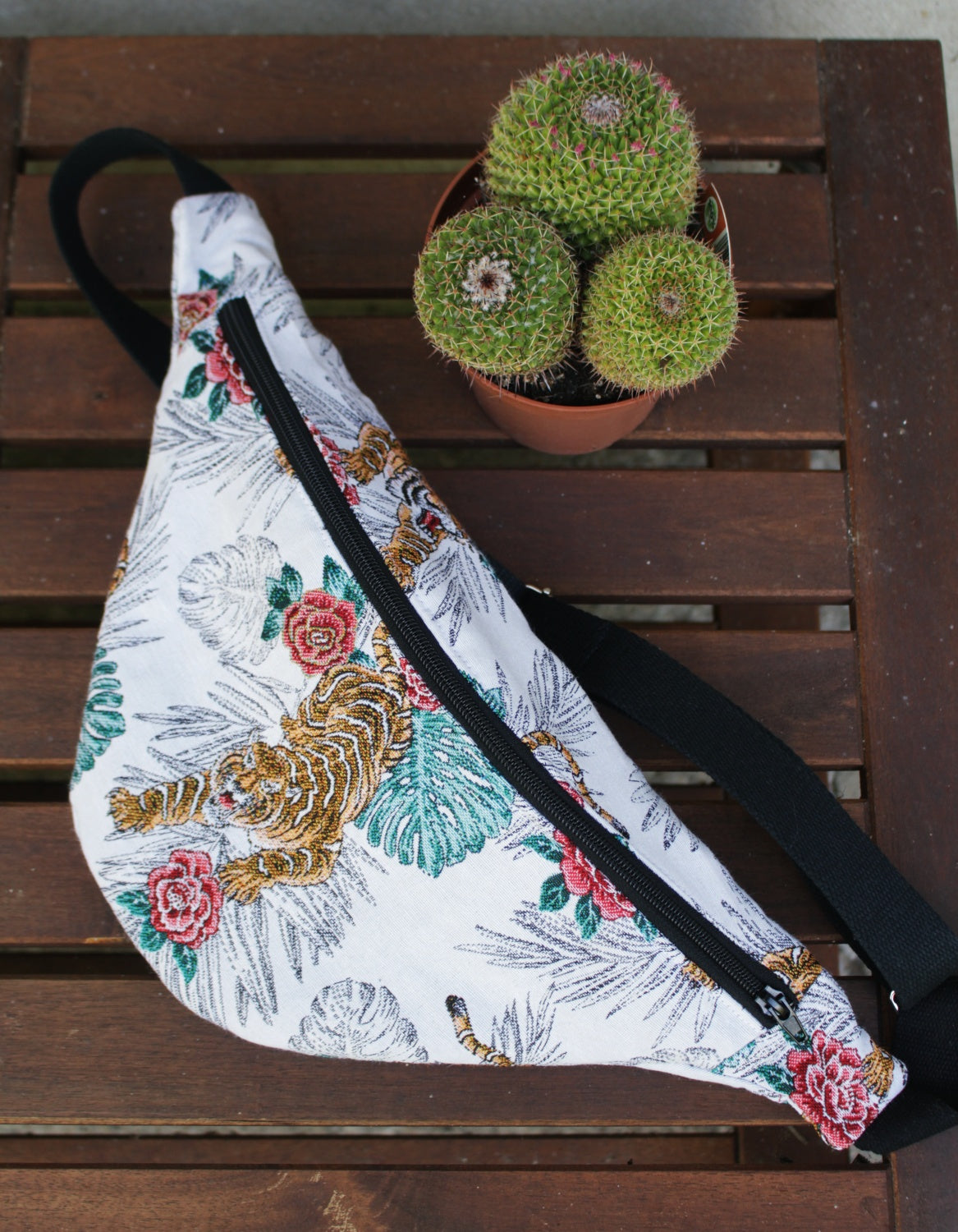 Sac banane XL // ROAR