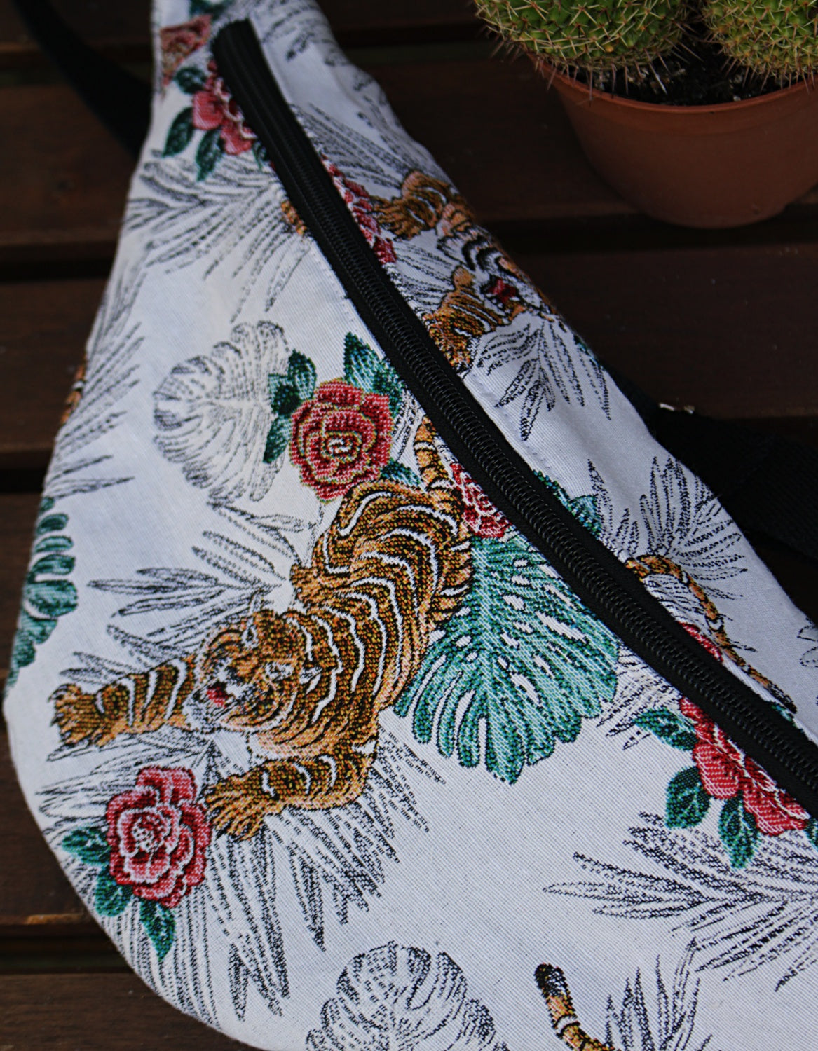 Sac banane XL // ROAR