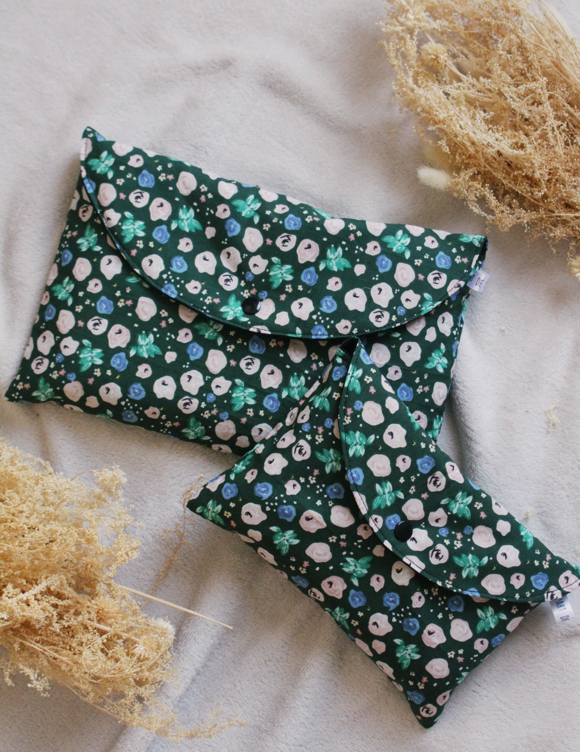 Pochette à livre format poche & grand format //CLAIRE