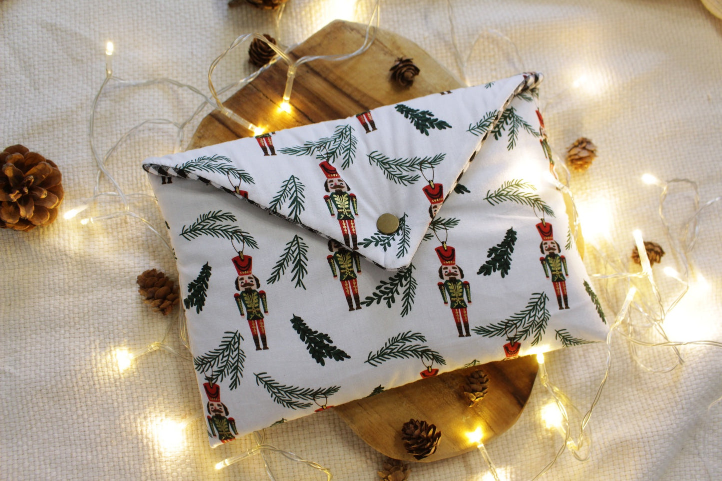 Pochette à livre (Poche ou Broché) //CASSE-NOISETTE