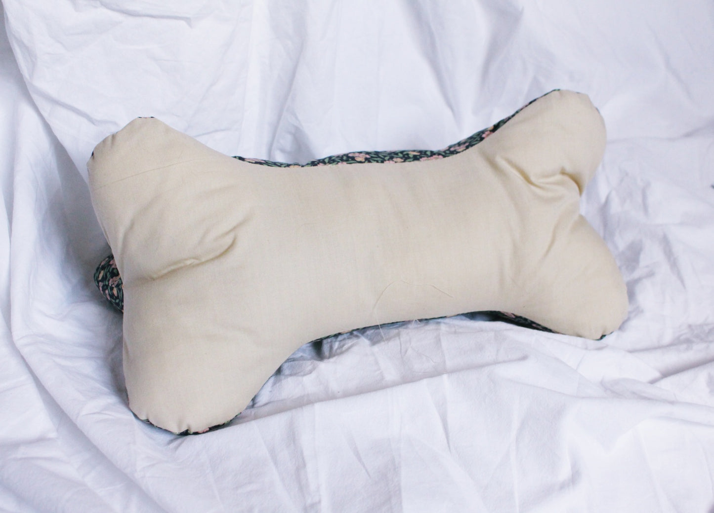 Coussin "os" de lecture // AIMEE