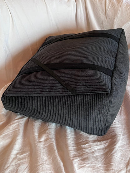 Coussin de lecture // LISE