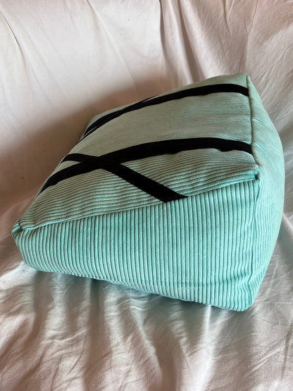 Coussin de lecture // BLUE