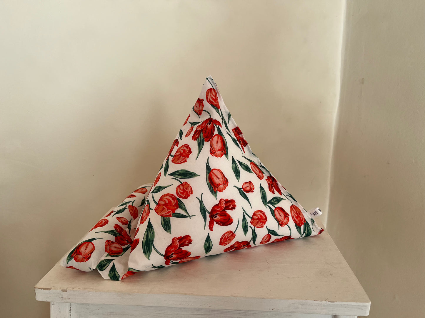 Coussin berlingot de lecture // La tulipe