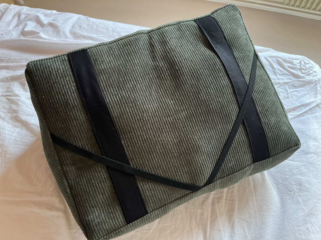 Coussin de lecture // VELVET