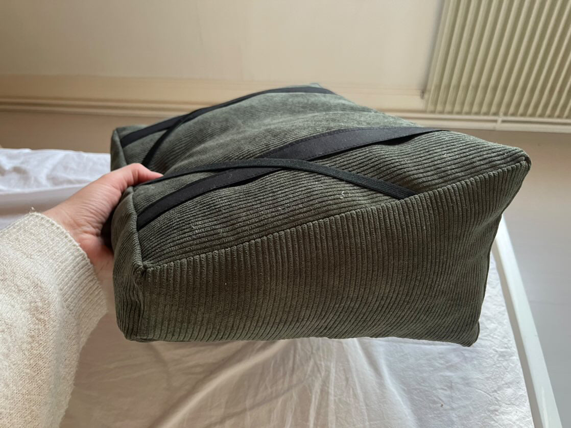 Coussin de lecture // VELVET