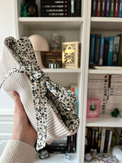 Pochette à livre  (Format poche uniquement) // LA TARTE