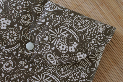 Pochette à livre IMPERMEABLE(Poche ou Broché) // INDY