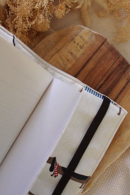 Couvres-livres format poche // DOGGY