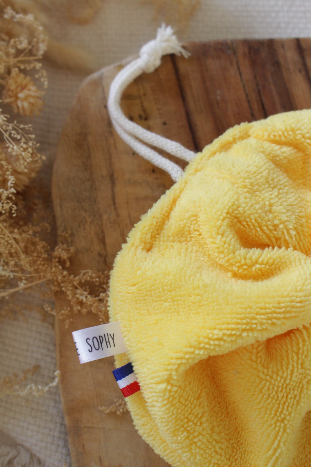 Fleur de douche en éponge