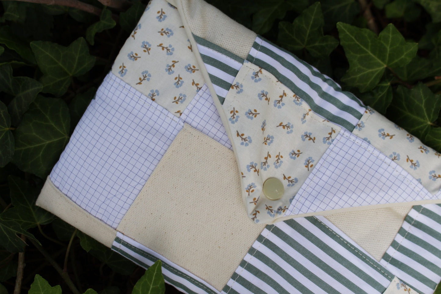 Pochette à livres (format poche) PATCHWORK  // Edition limitée
