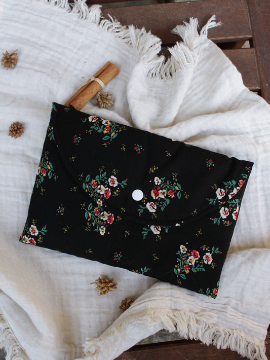 Pochette à livre (Poche ou Broché)  // MARIE
