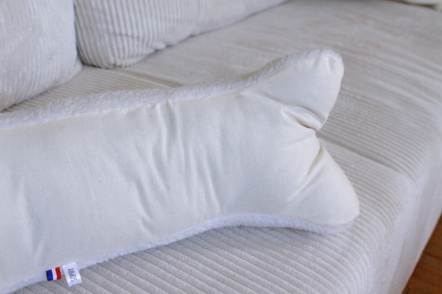 Coussin "os" de lecture // MOUTON