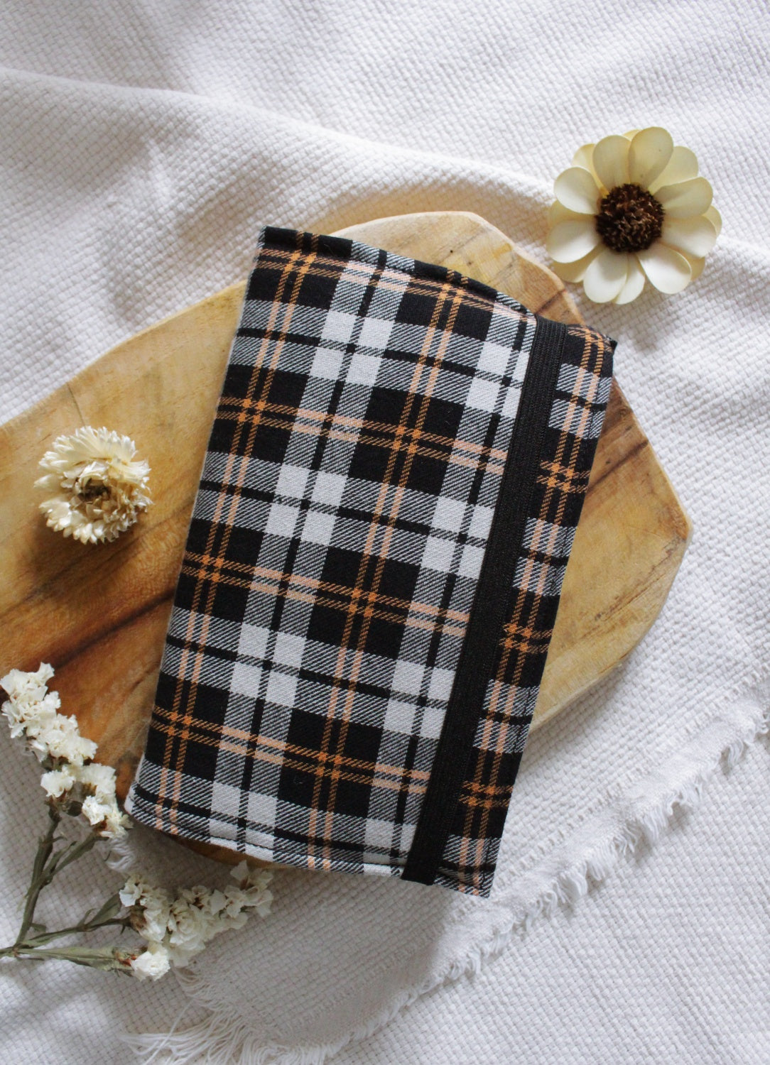 Couvres-livres format poche // DORINE