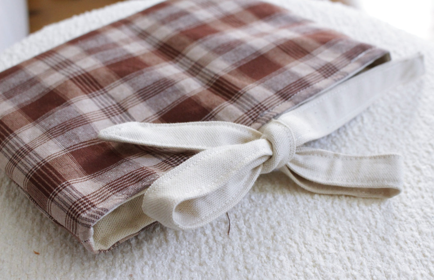 Pochette à livre  (Format poche uniquement) // LA TARTE