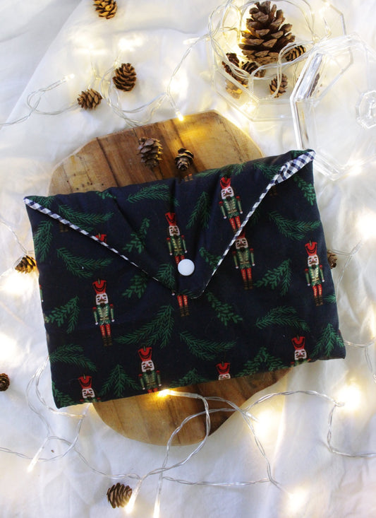 Pochette à livre (Poche ou Broché) //CASSE-NOISETTE