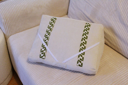 Coussin de lecture // MARYSE