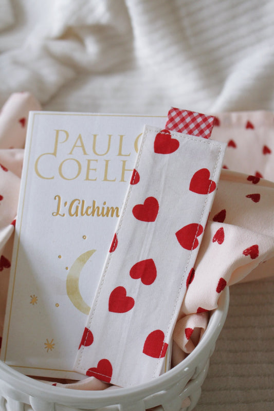 Marque-page //  LOVE IS ALL