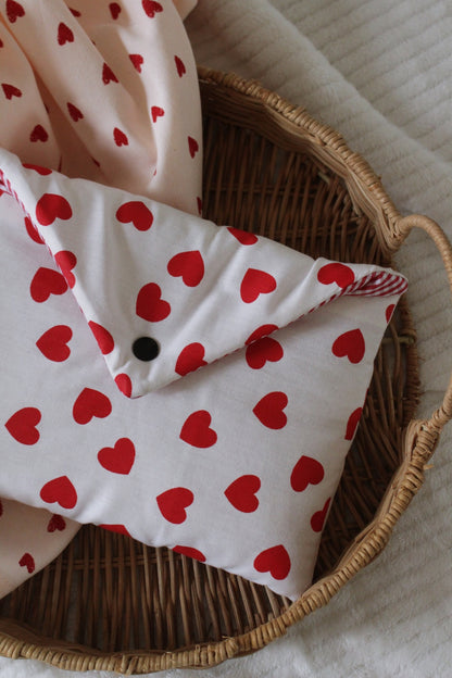Pochette à livre (Poche ou broché) // LOVE IS ALL