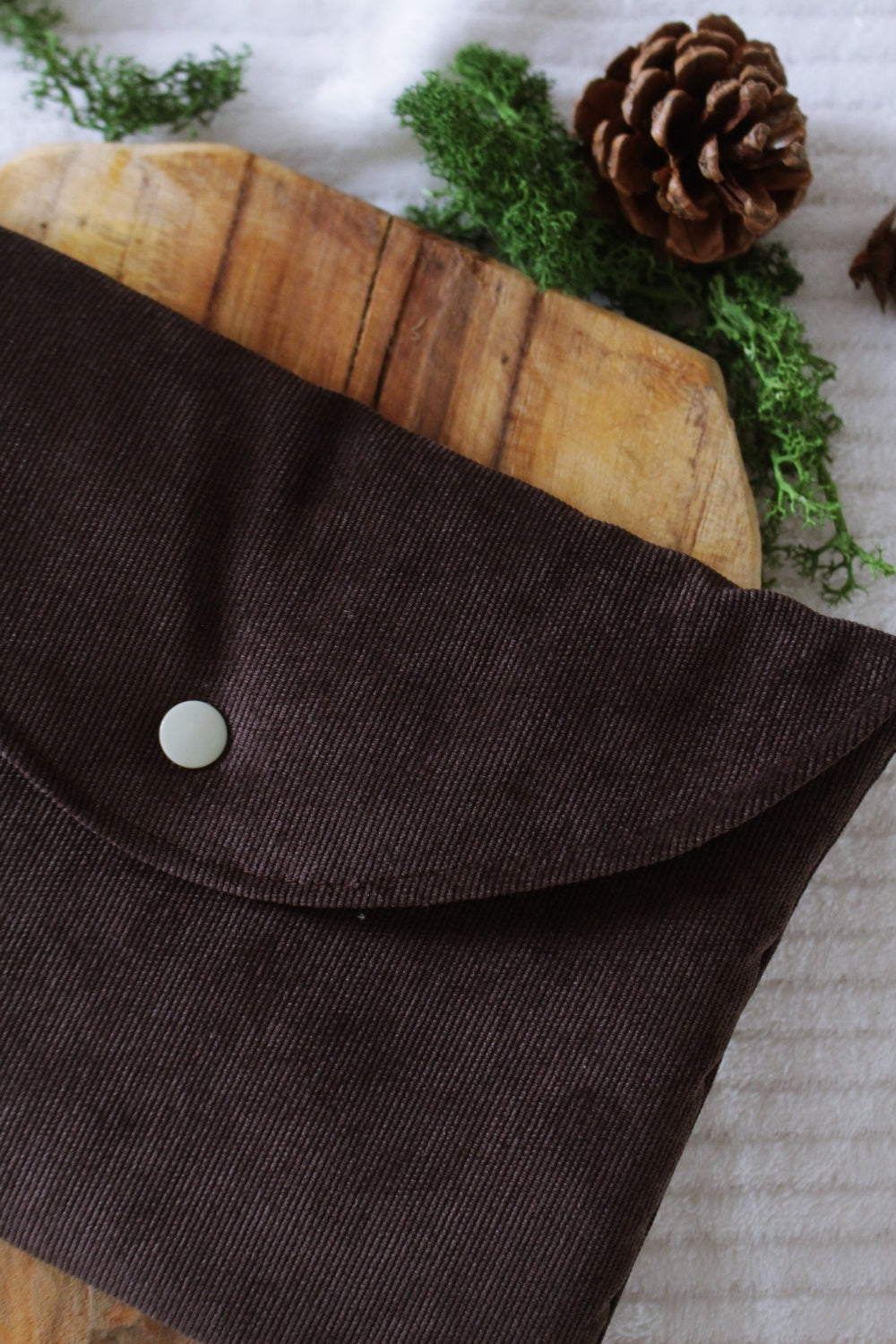 Pochette à livre (Poche ou Broché) // BROWN