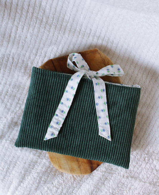 Pochette à livre  (Format poche uniquement) // LISE