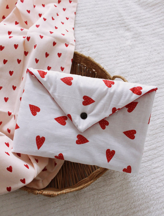 Pochette à livre  ( Poche ou Broché) // LOVE POIS