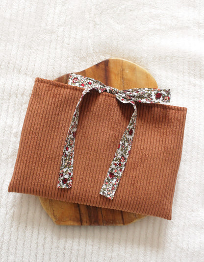 Pochette à livre  (Format poche uniquement) // LISE