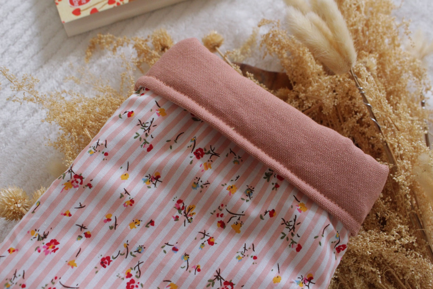 Pochette à livre  (Poche ou Broché) // PANIER FLEURI