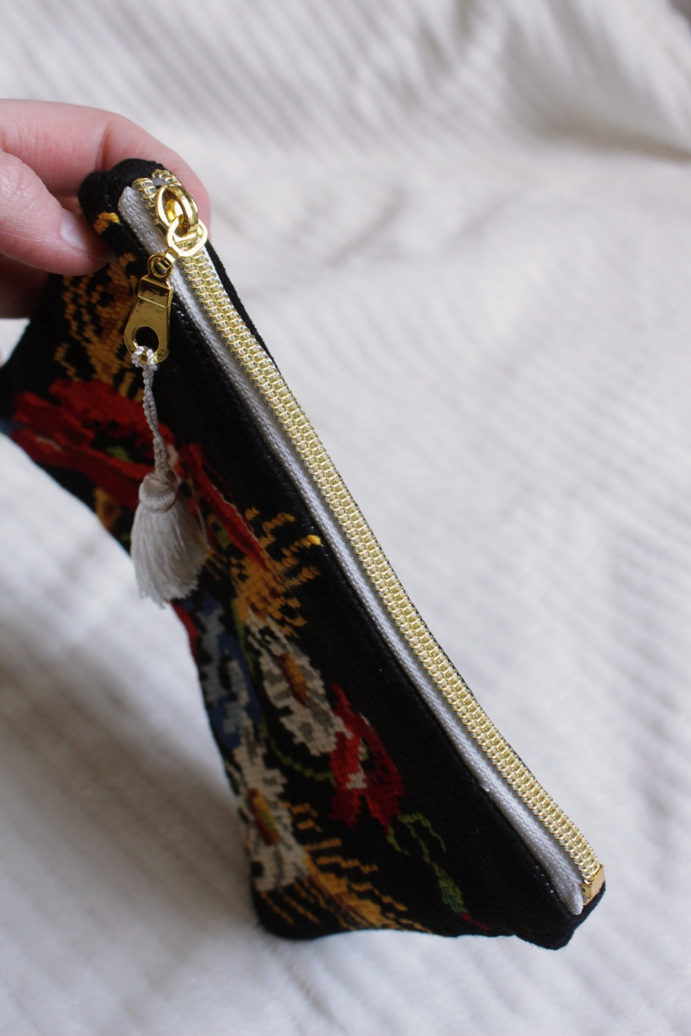 ♻️Pochette à zip // "Black spring"