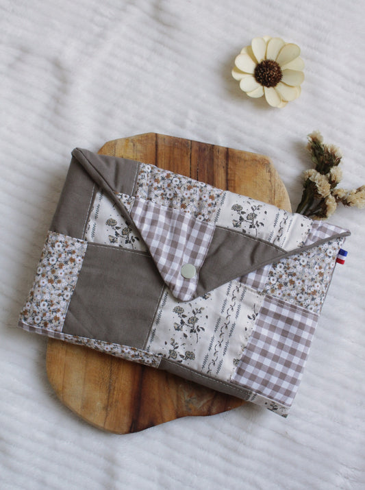 Pochette à livres (format poche) PATCHWORK  // Pièce unique