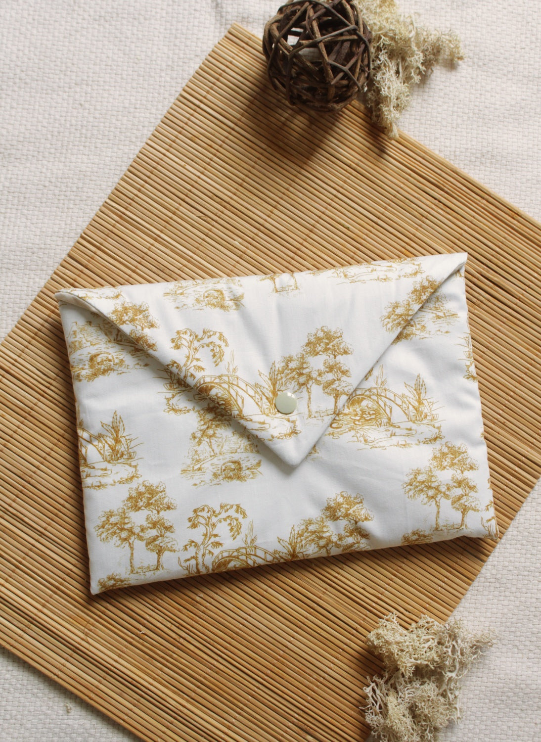 Pochette à livres (Poche ou Broché) // PRESTON