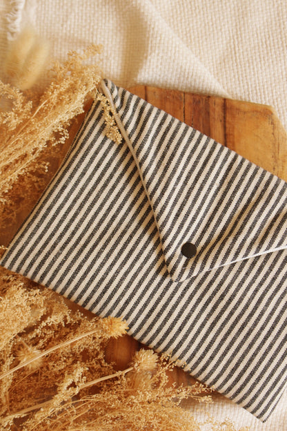Pochette à livre (Poche uniquement)  // LA RAYEE