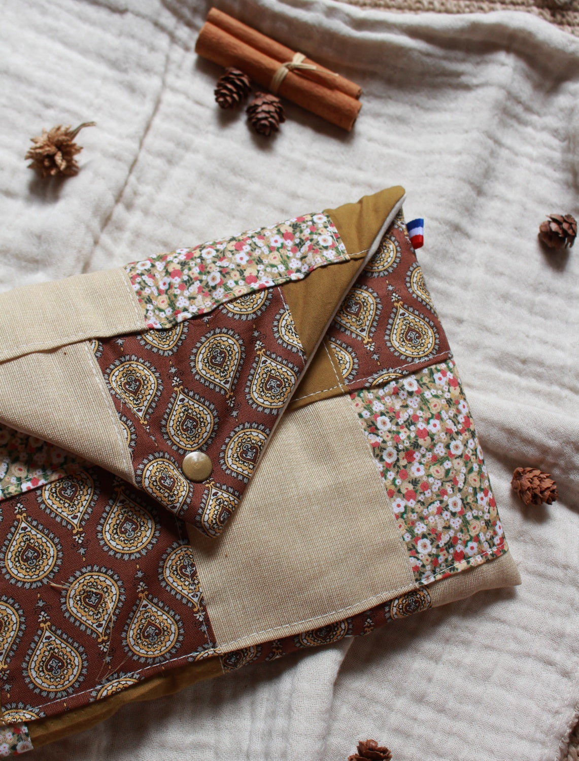 Pochette à livres (format poche) // AUTUMN PATCHWORK