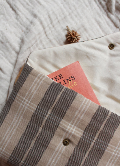 Pochette à livres (Poche ou broché)  // RAYMOND