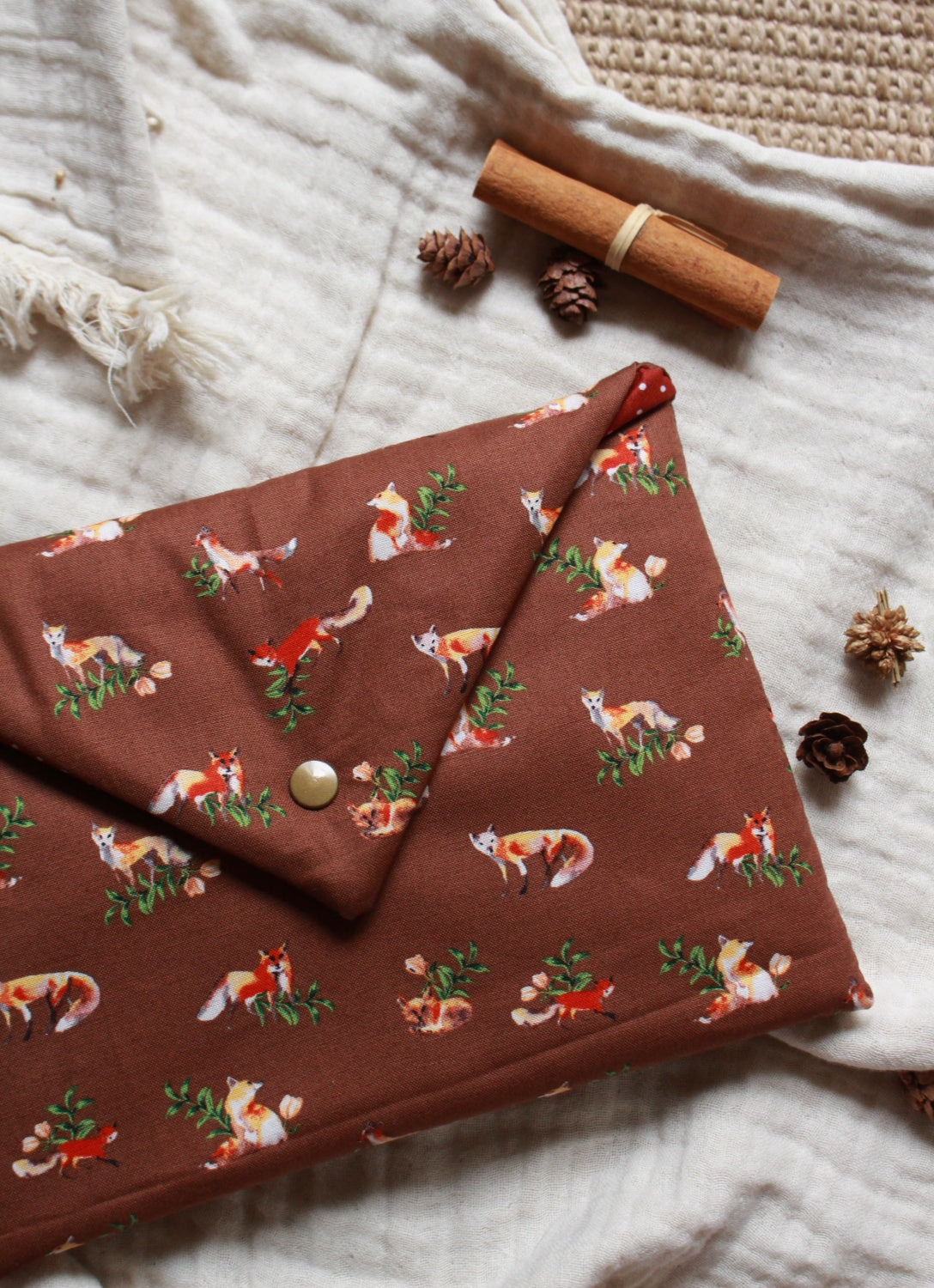 Pochette à livre (Poche ou Broché)  // LA RENARDE