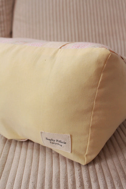 Coussin de lecture // CORALINE