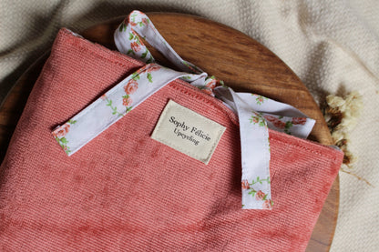 Pochette à livres  (Poche ou Broché) // ROSE